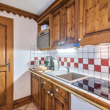 Pierre & Premium La Ginabelle Aparthotel 4*