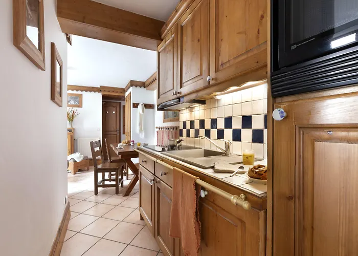 Hotel apartamentowy Pierre & Premium La Ginabelle 4*